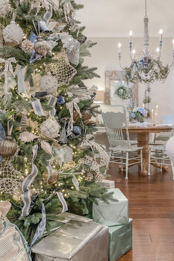 Blue and White French Farmhouse Christmas Tree - DIY Beautify