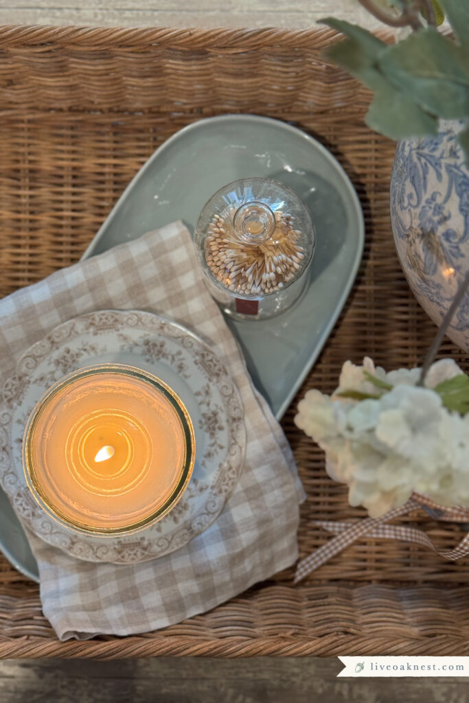Coffee Table Tray Styling from Live Oak Nest www.liveoaknest.com